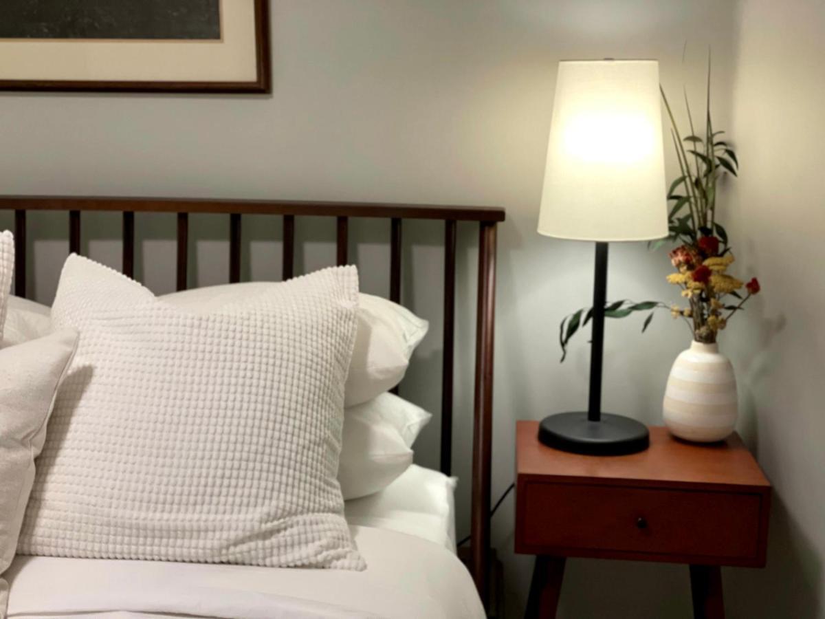 Appartement 2br In Heart Of Queen Village - Walk To Everything! *